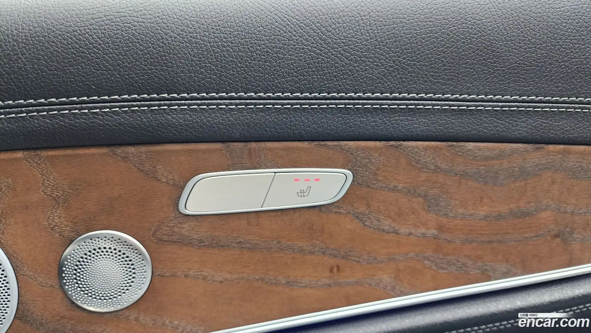 E-Class Mercedes-Benz 2019.0-OPTION-048