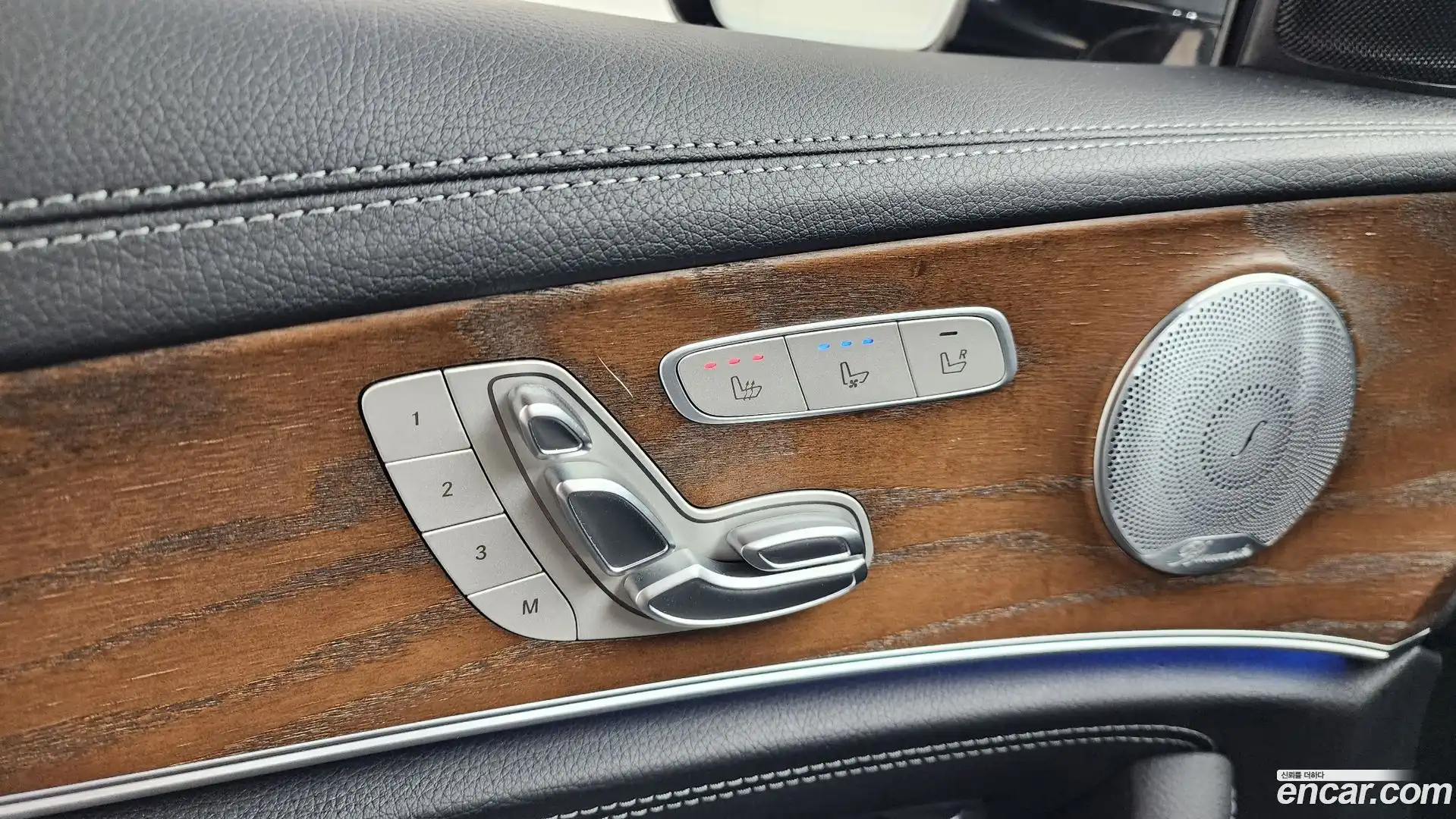 E-Class Mercedes-Benz 2019.0-OPTION-050