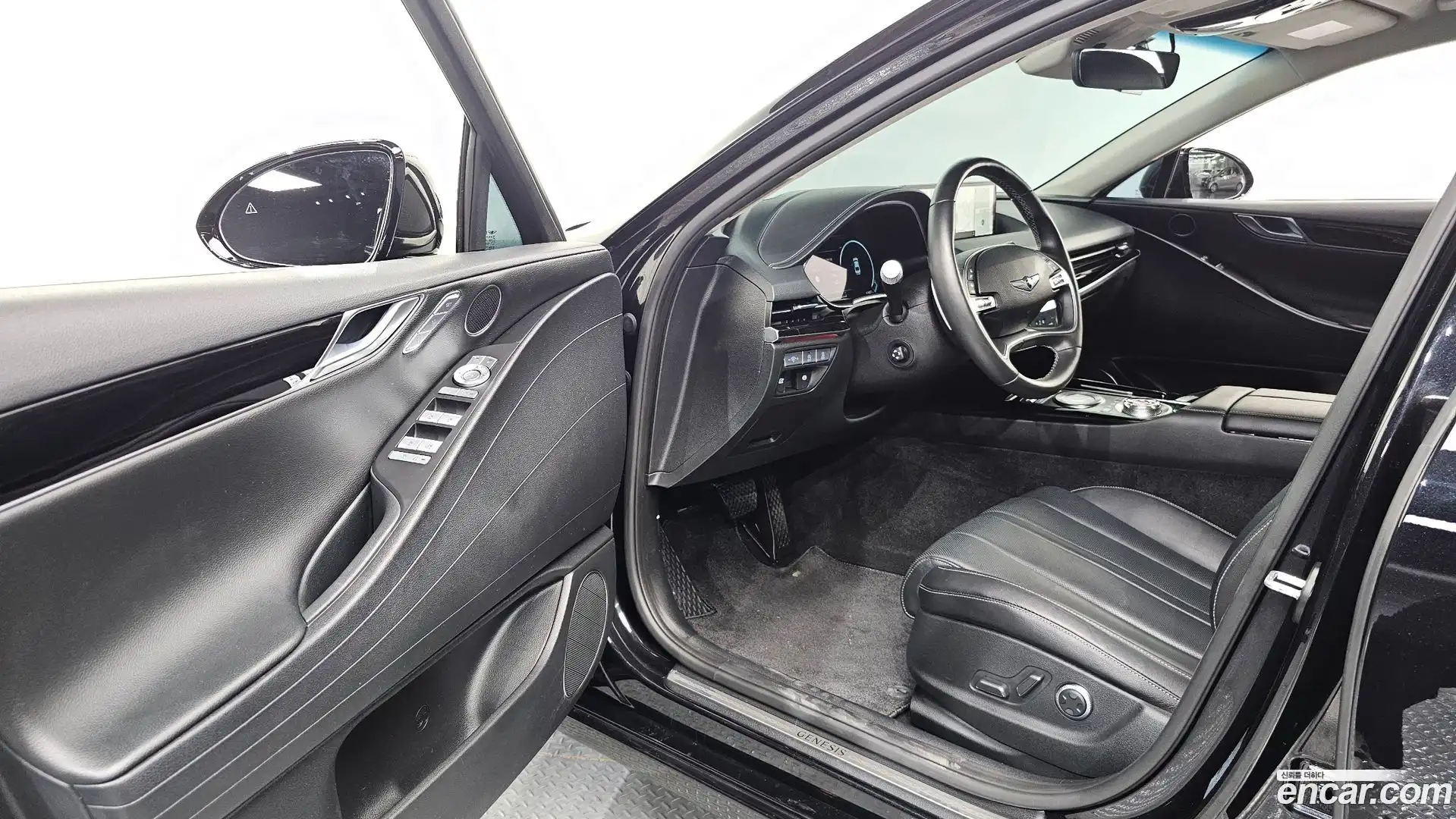 G80 Genesis 2022.4-INNER-010