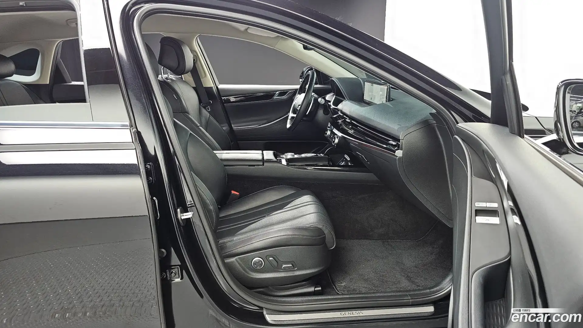G80 Genesis 2022.4-INNER-036