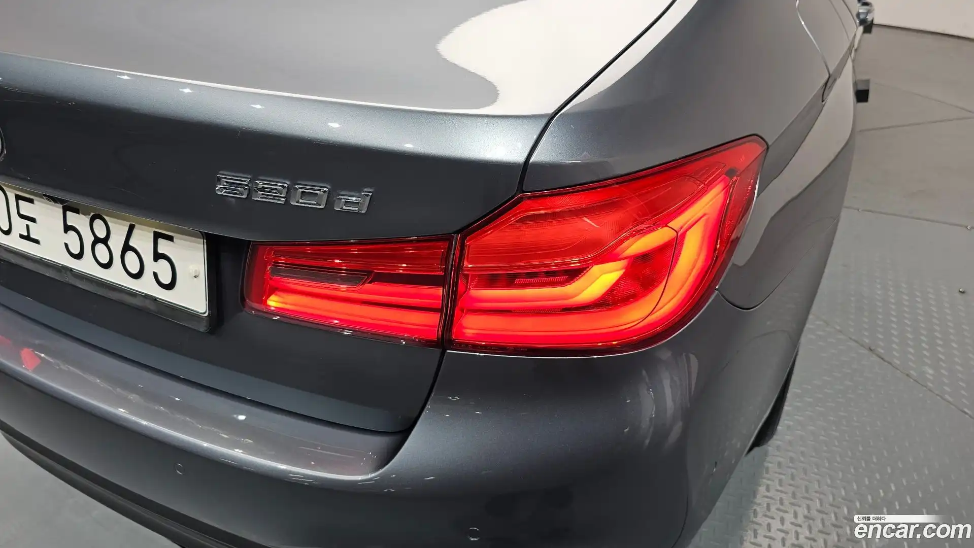 5-Series BMW 2017.11-OUTER-033