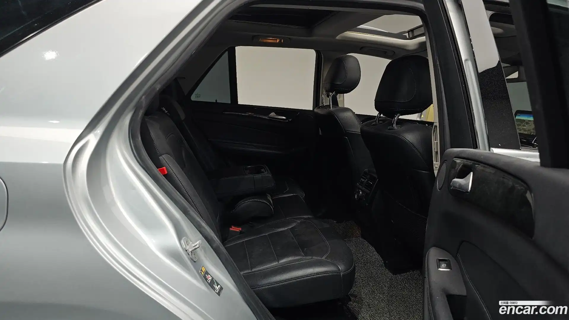 GLE-Class Mercedes-Benz 2016.9-OPTION-015