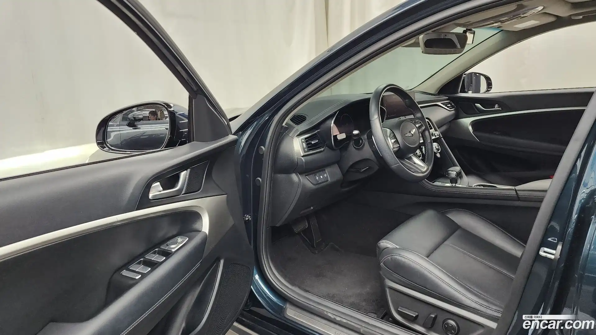 G70 Genesis 2022.4-INNER-010