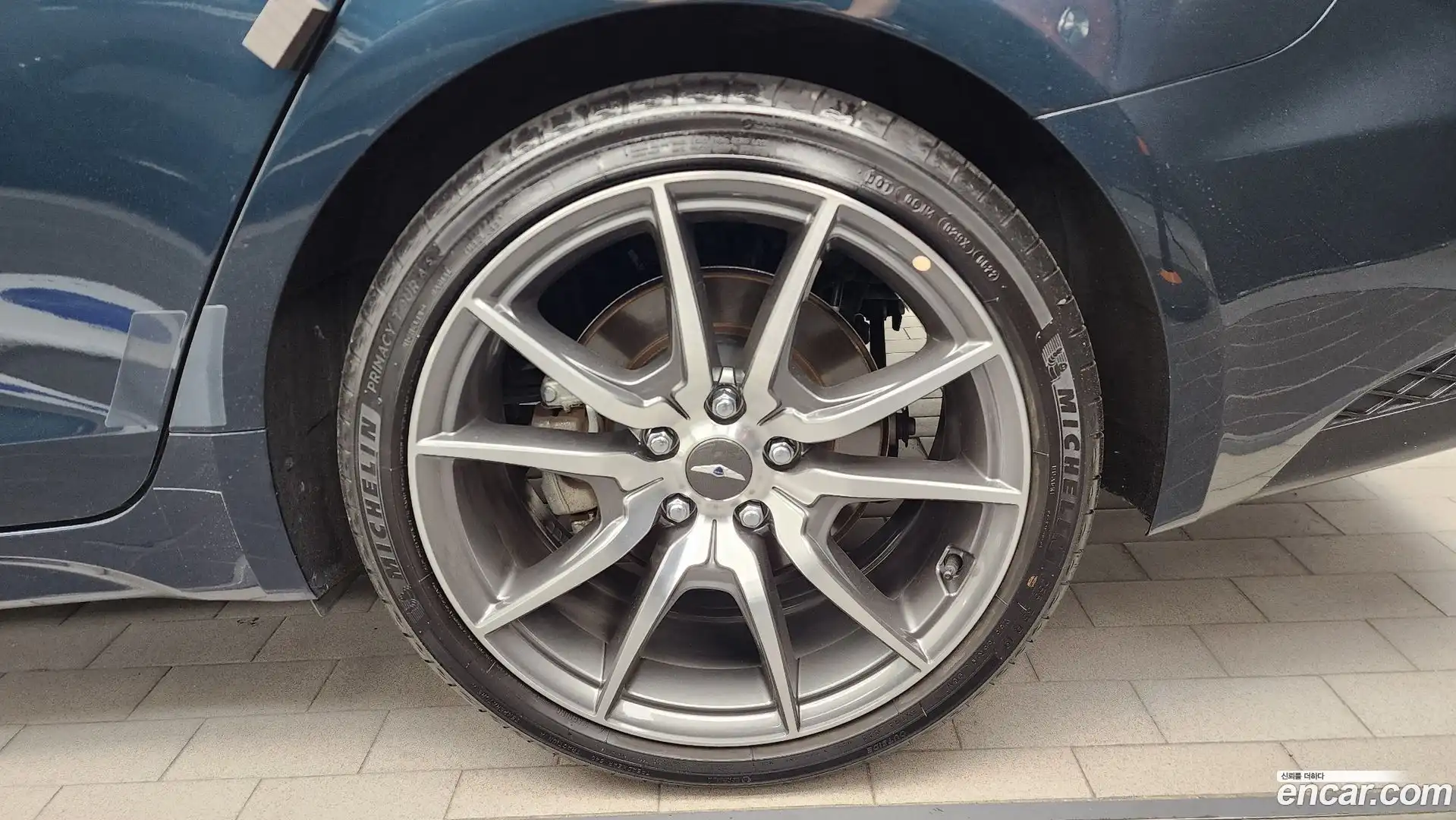 G70 Genesis 2022.4-OUTER-031