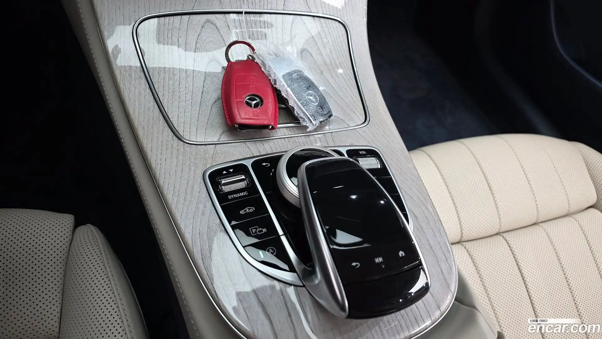 E-Class Mercedes-Benz 2021.5-OPTION-021