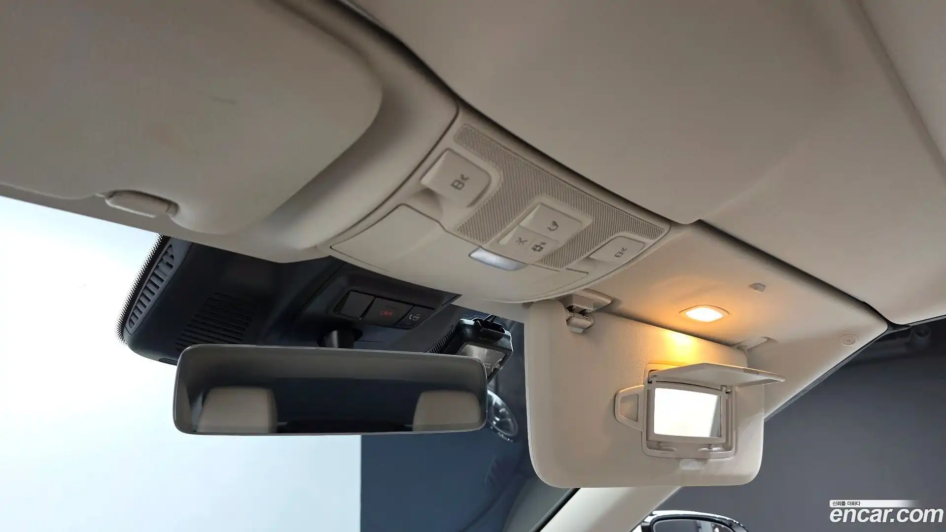 E-Class Mercedes-Benz 2021.5-OPTION-024