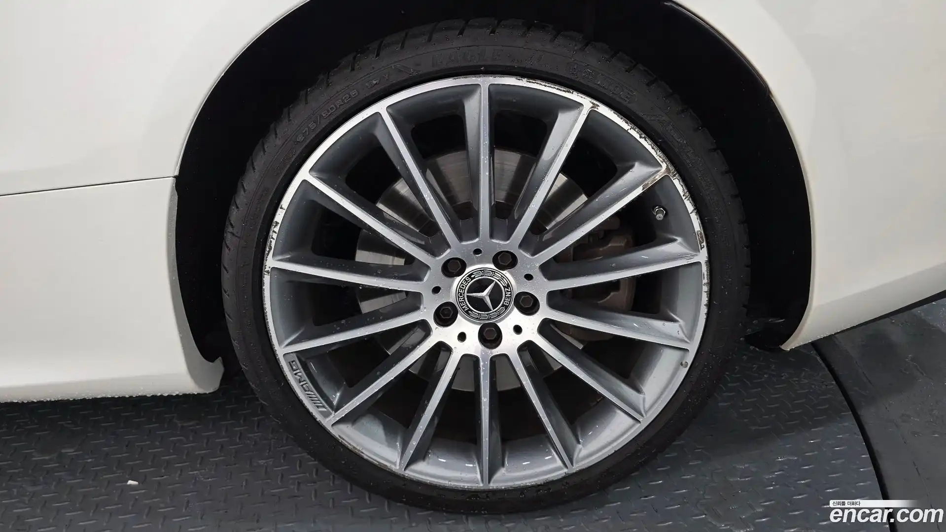 E-Class Mercedes-Benz 2021.5-OUTER-031