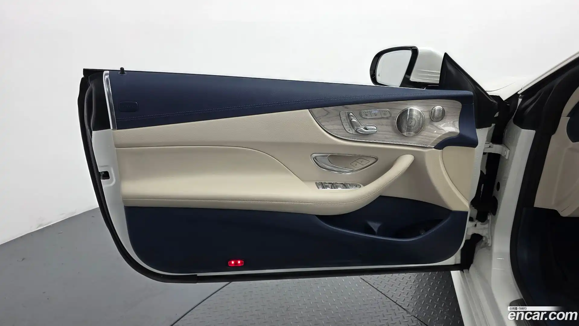 E-Class Mercedes-Benz 2021.5-INNER-034