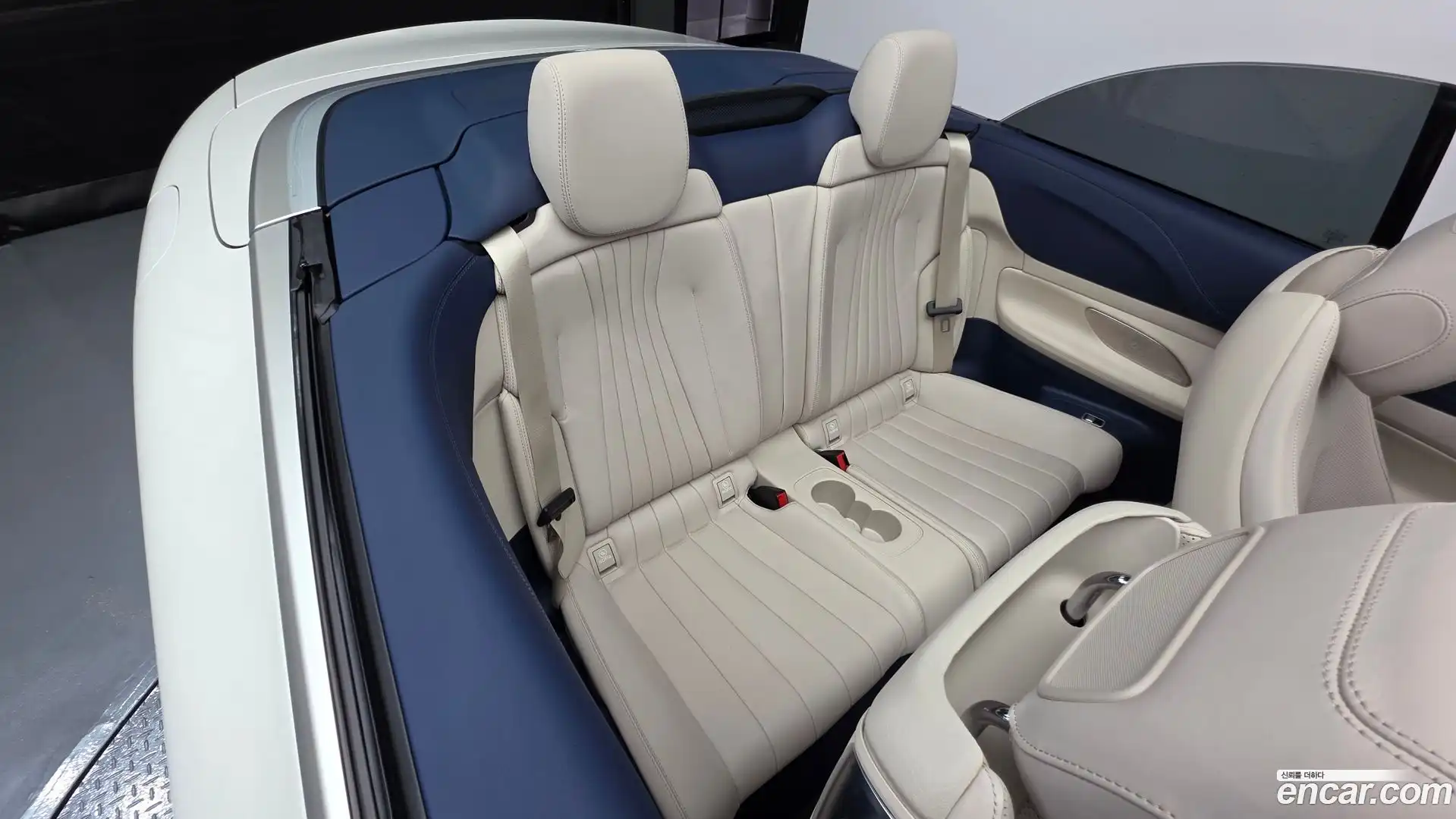 E-Class Mercedes-Benz 2021.5-INNER-036