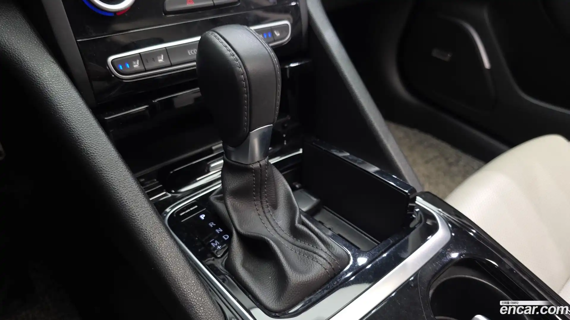 SM6 Renault Korea 2016.6-INNER-009