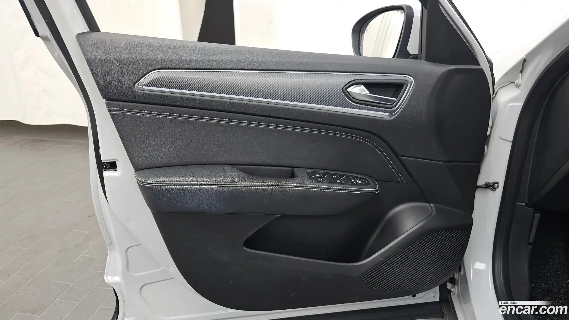 XM3 Renault Korea 2020.11-INNER-034