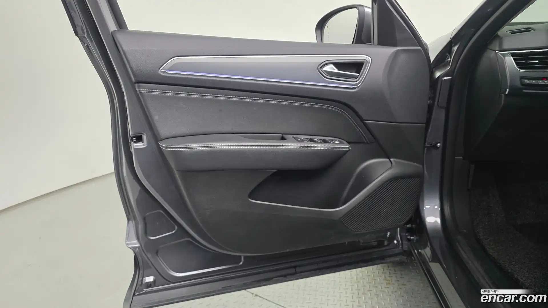 XM3 Renault Korea 2020.11-INNER-034