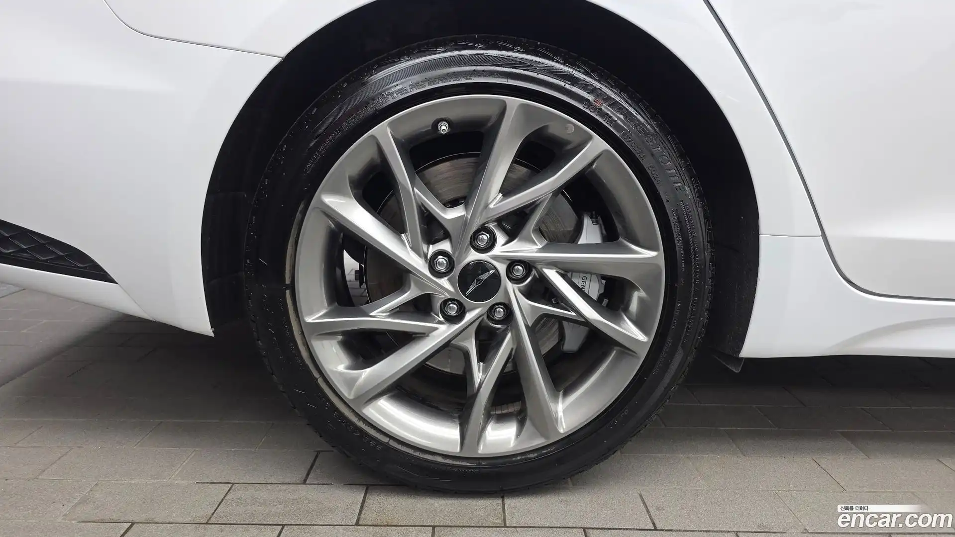 G70 Genesis 2025.1-OUTER-005