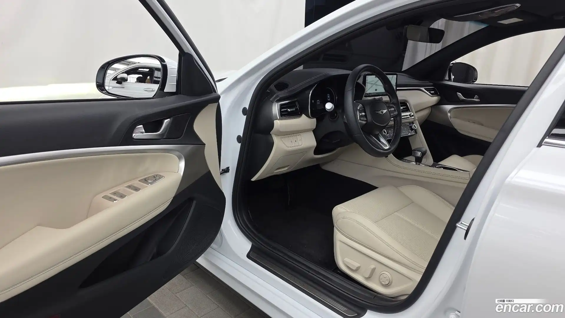 G70 Genesis 2025.1-INNER-010