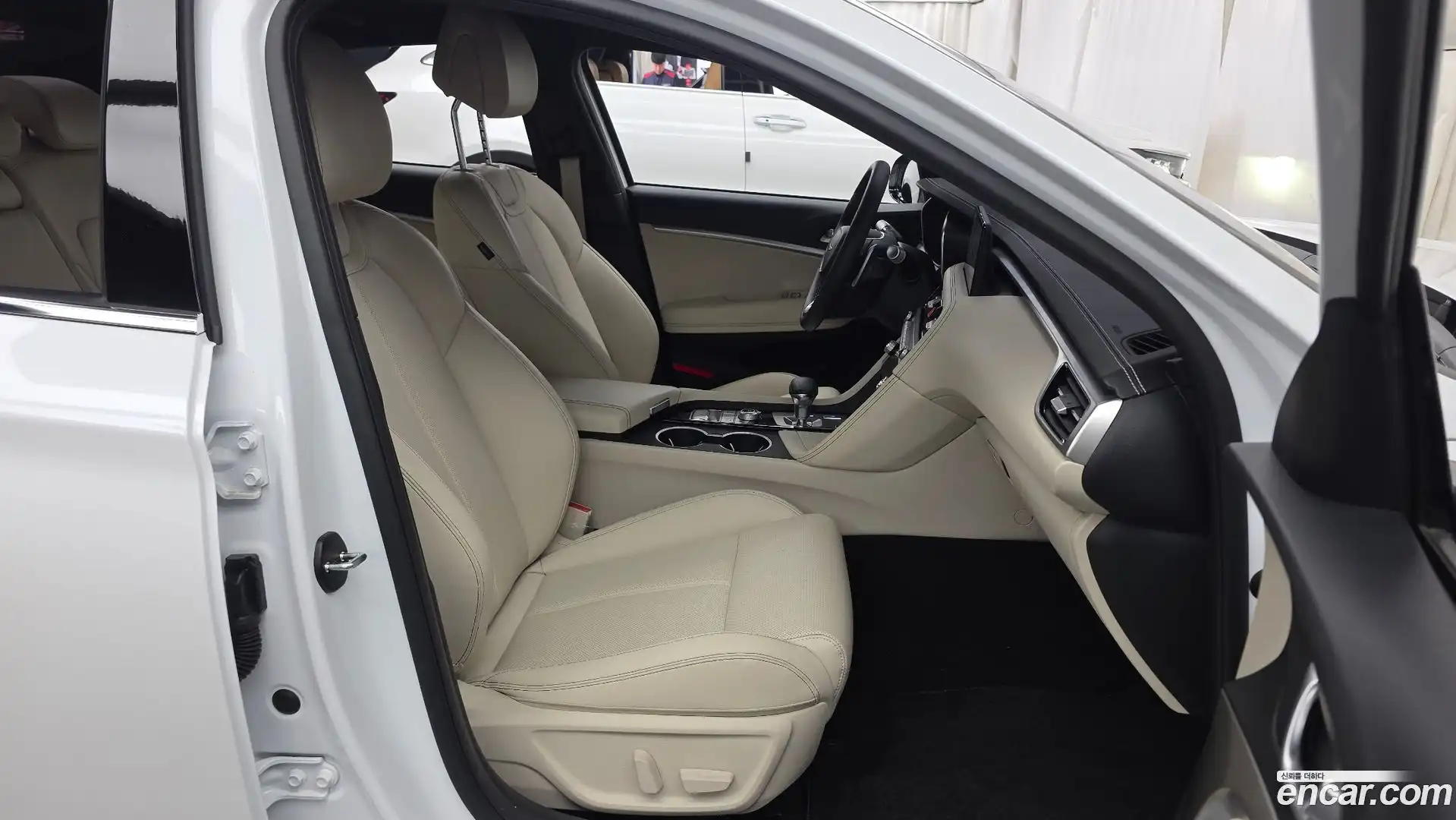 G70 Genesis 2025.1-OPTION-015