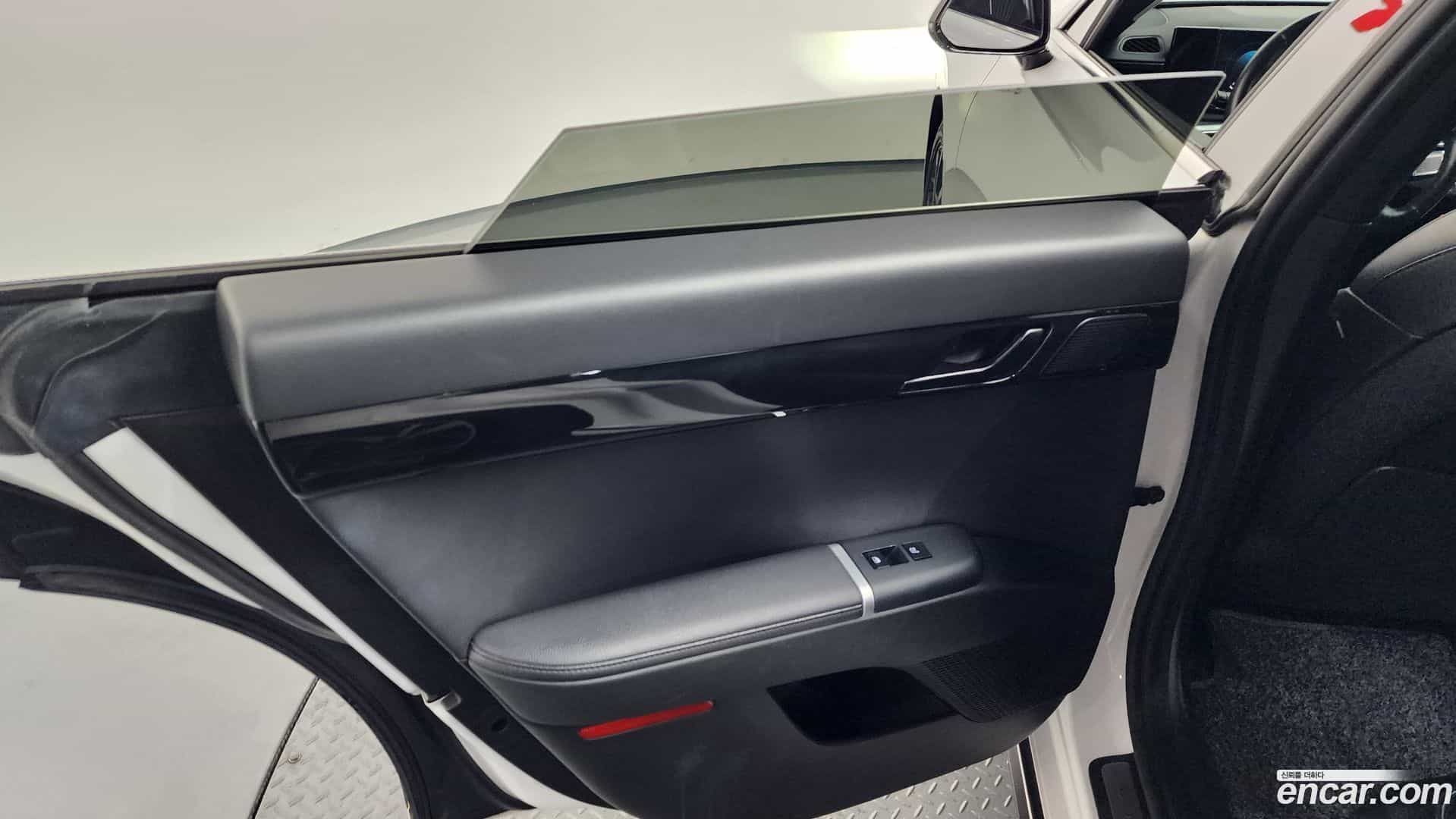 Grandeur Hyundai 2023.2-OPTION-024