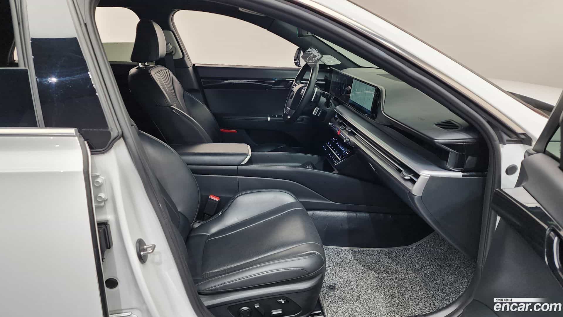 Grandeur Hyundai 2023.2-INNER-036