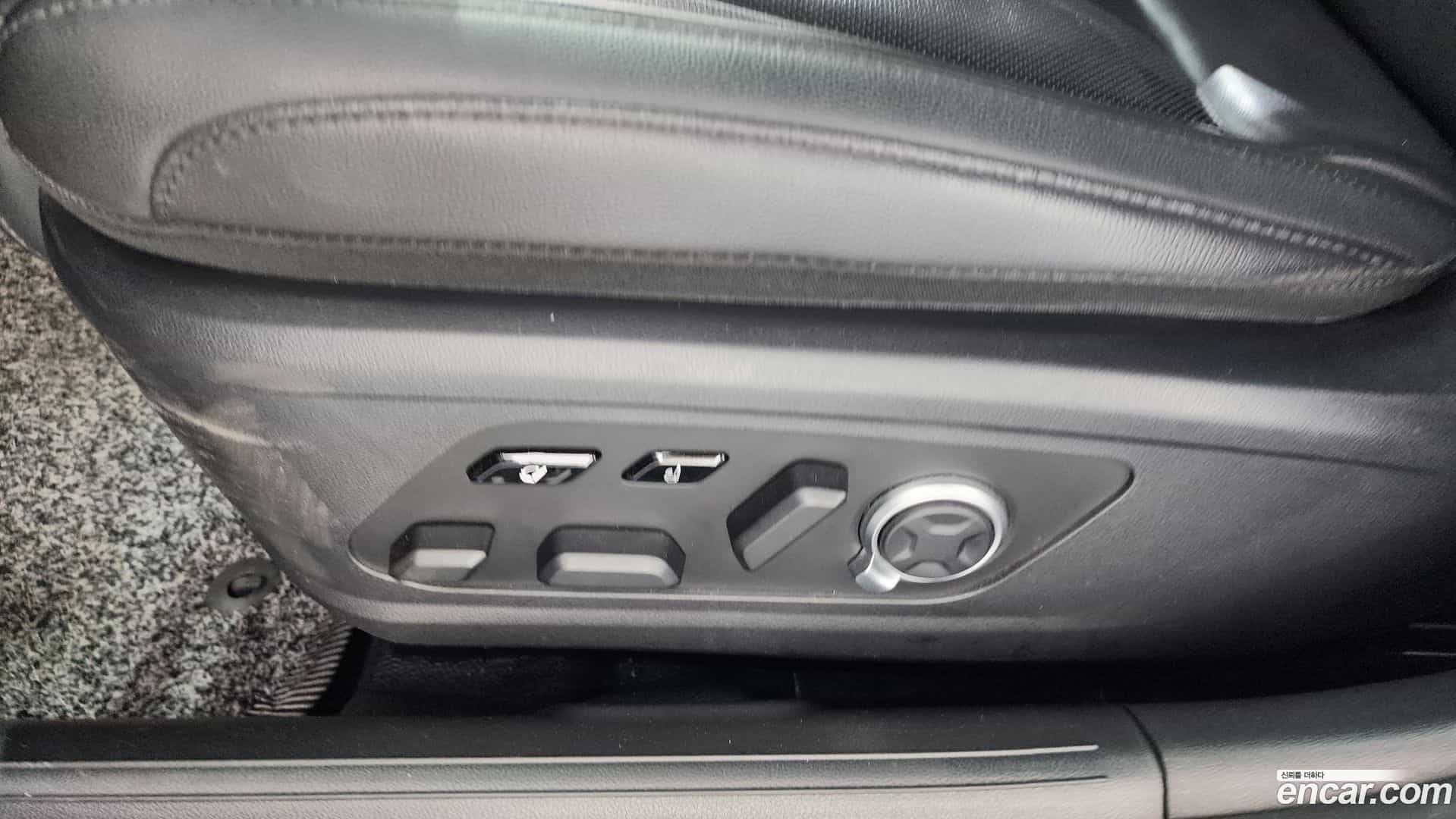 Grandeur Hyundai 2023.2-OPTION-044