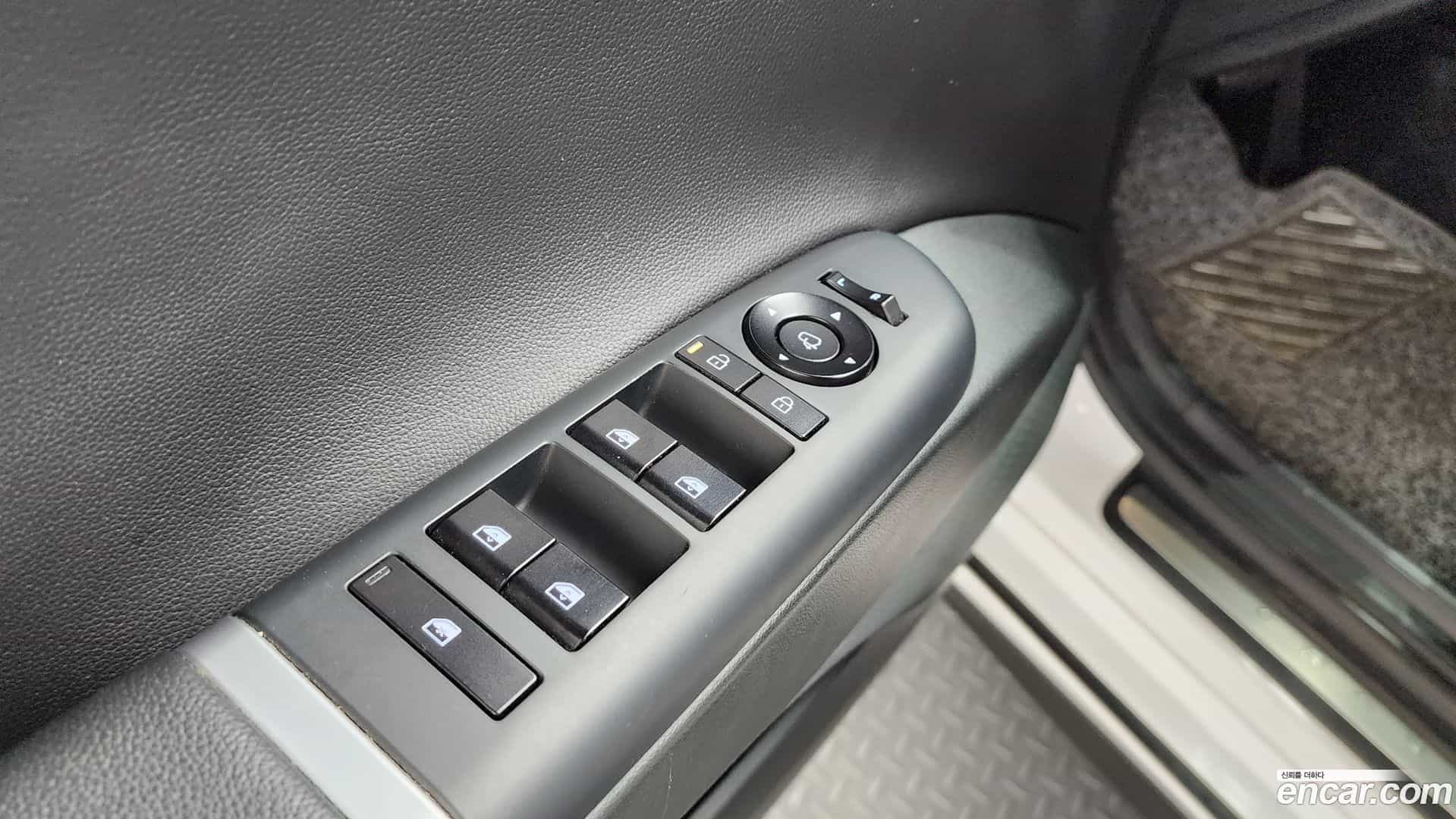 Grandeur Hyundai 2023.2-OPTION-048