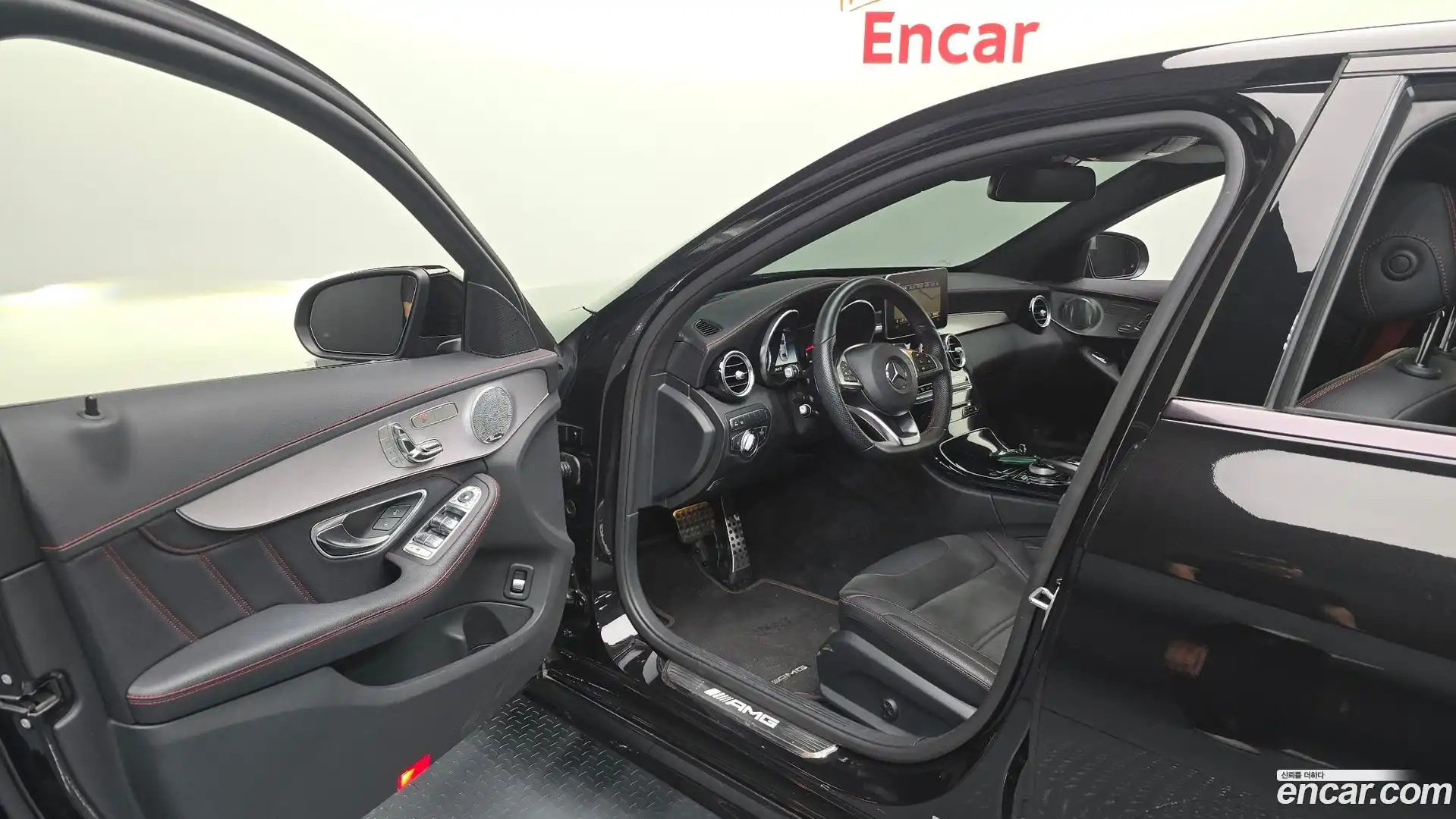 C-Class Mercedes-Benz 2018.11-INNER-010