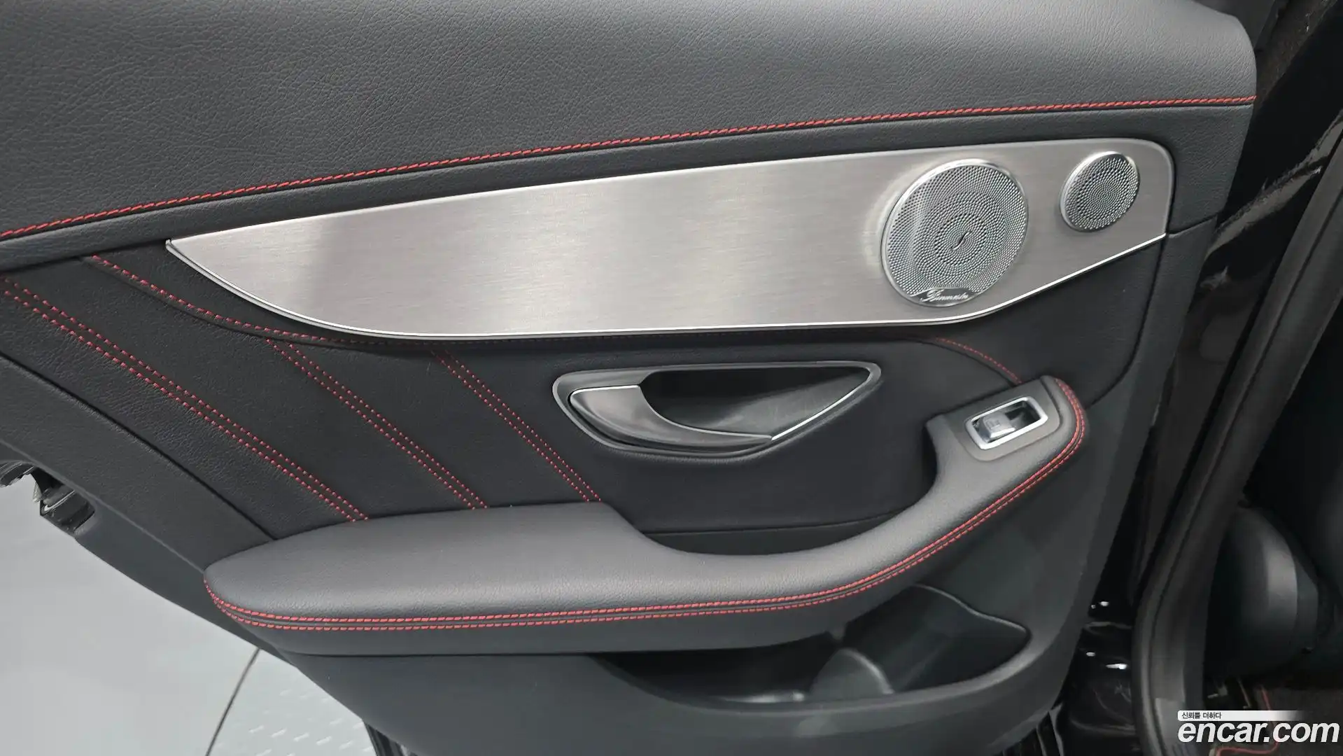 C-Class Mercedes-Benz 2018.11-INNER-035