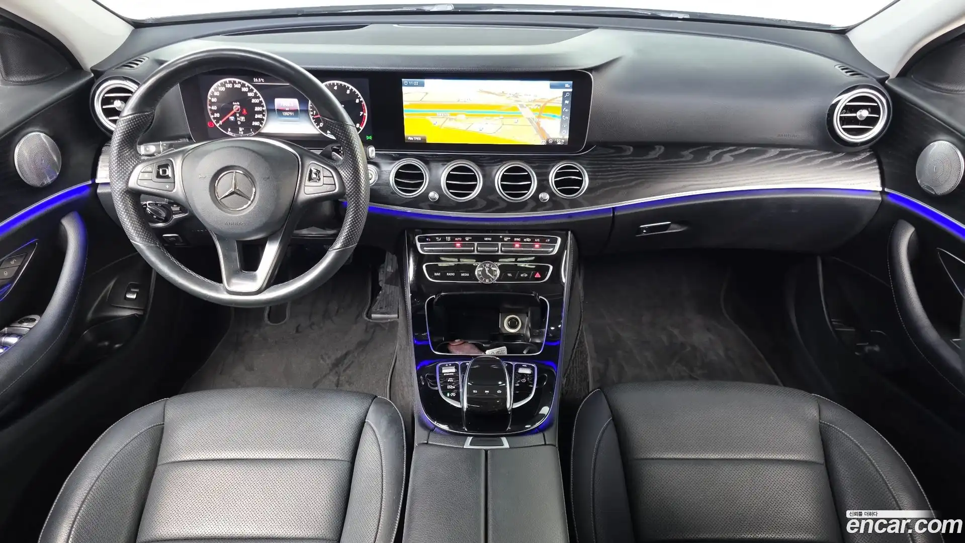 E-Class Mercedes-Benz 2018.2-INNER-007