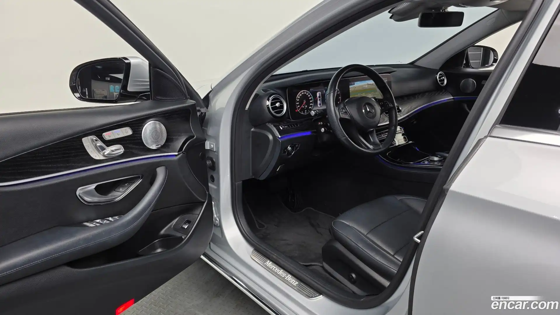 E-Class Mercedes-Benz 2018.2-INNER-010