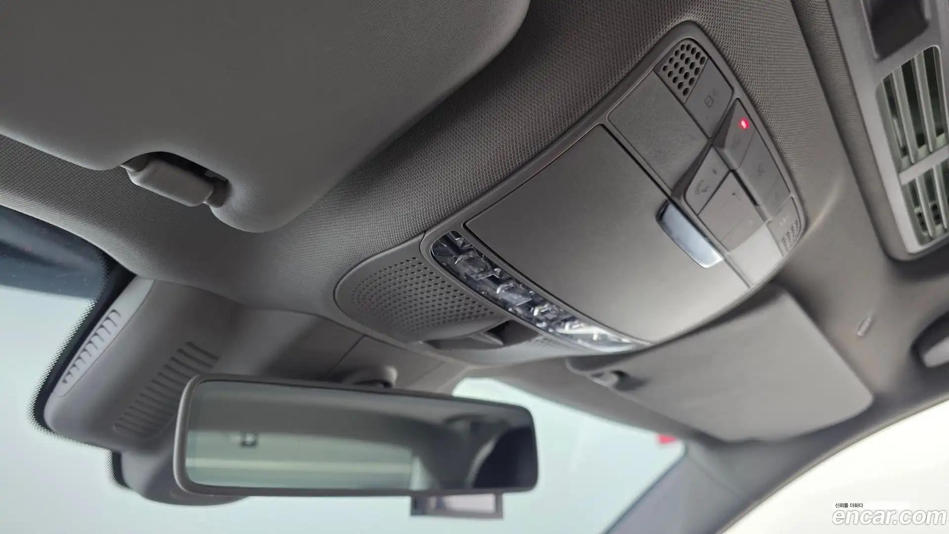 E-Class Mercedes-Benz 2018.2-OPTION-021