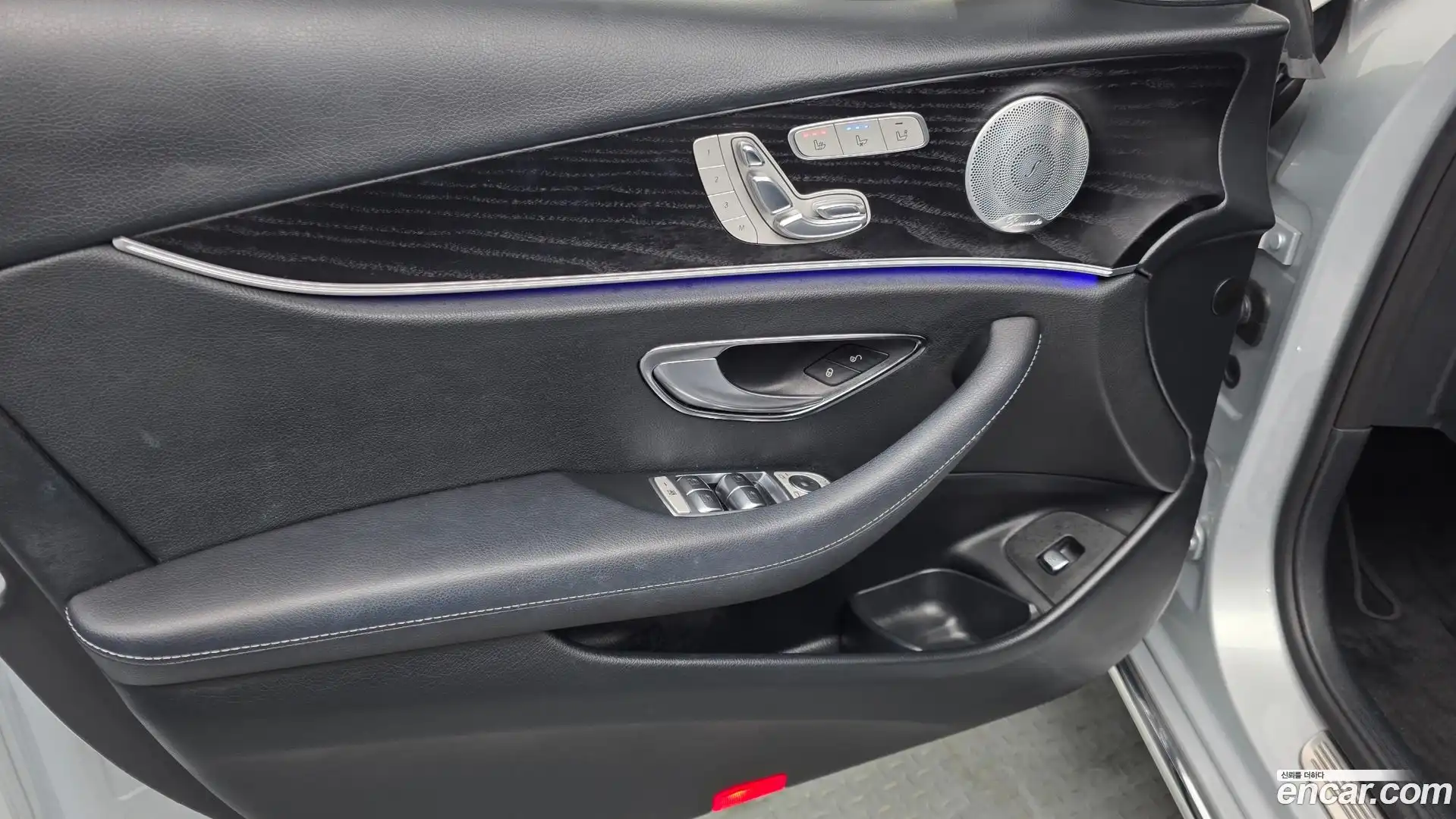 E-Class Mercedes-Benz 2018.2-INNER-034