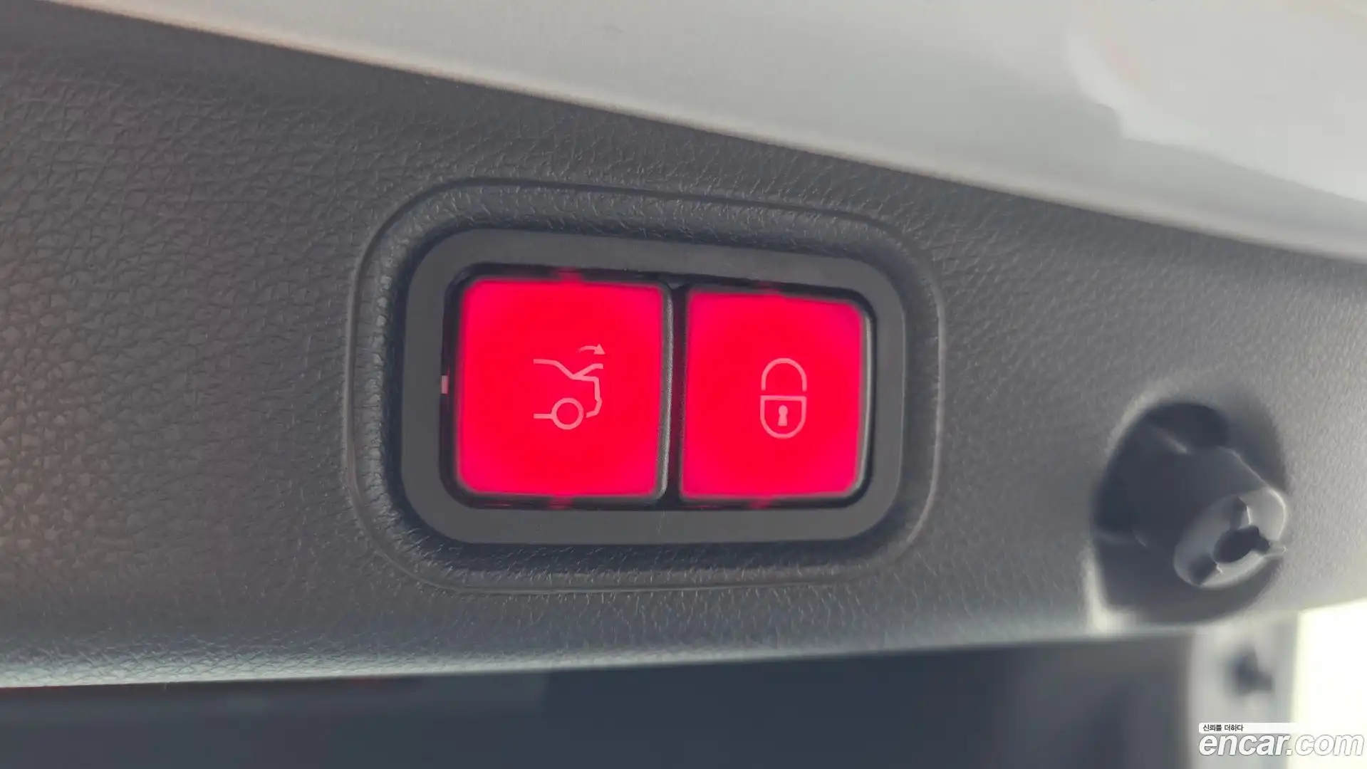 E-Class Mercedes-Benz 2018.2-OPTION-041