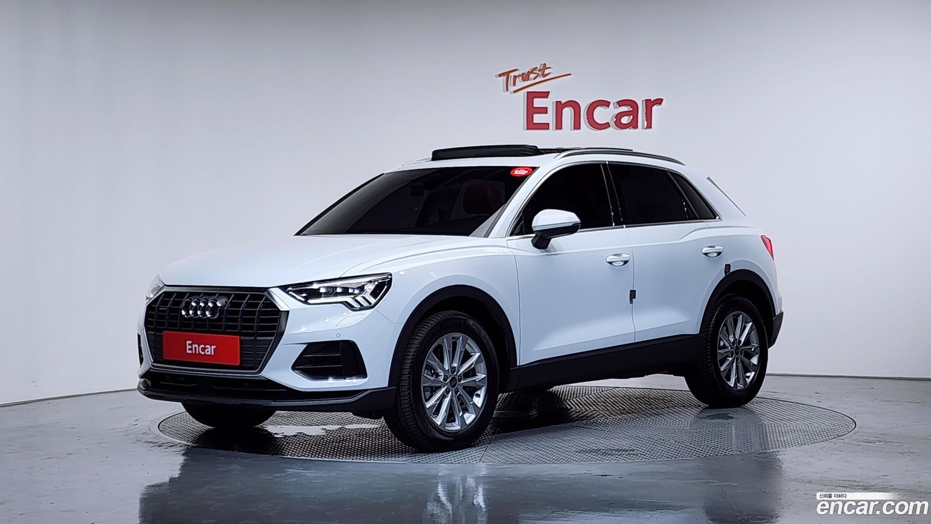 Main__Slider__Photo:Q3 Audi 2025.4-0