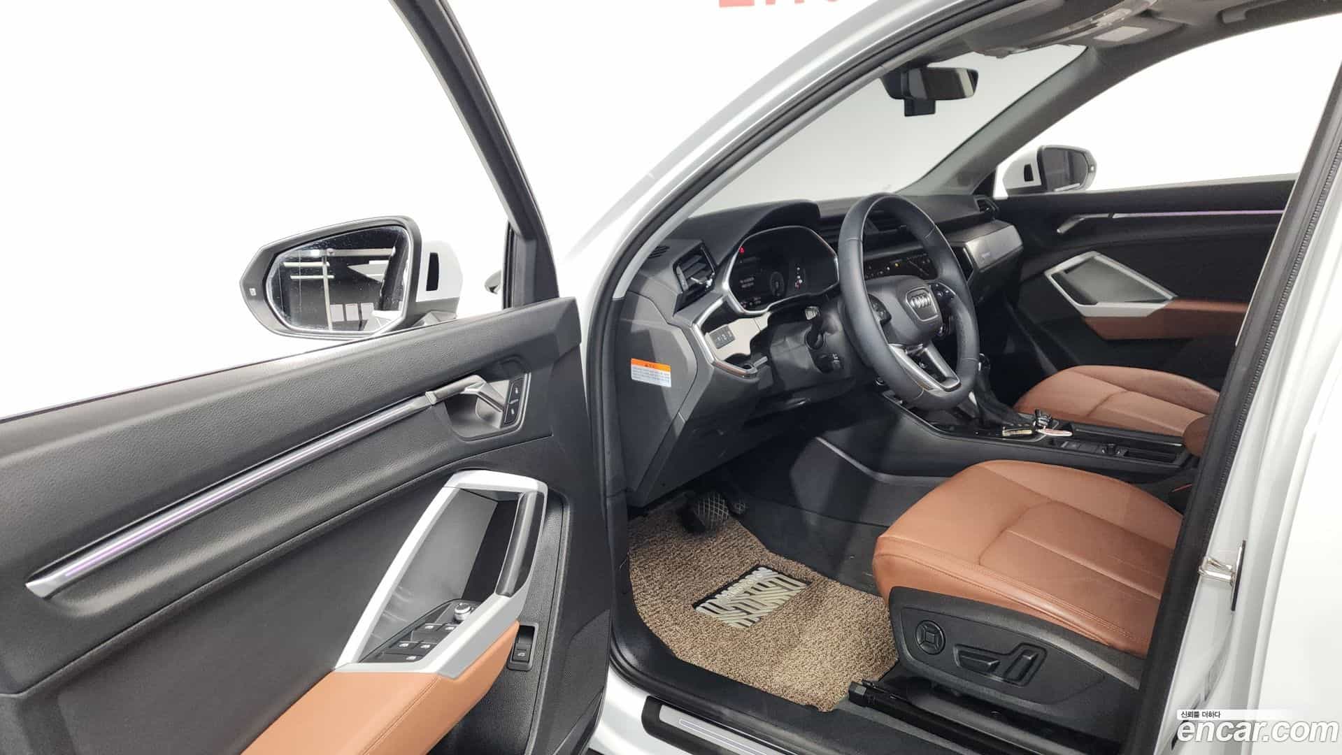 Q3 Audi 2025.4-INNER-010