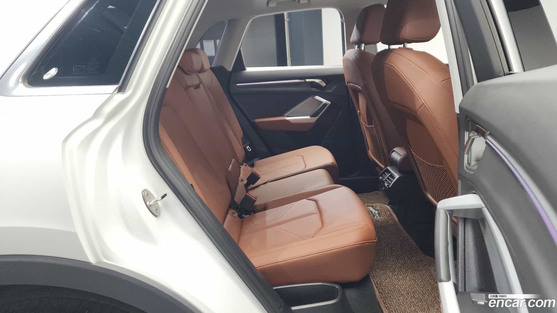 Q3 Audi 2025.4-OPTION-015