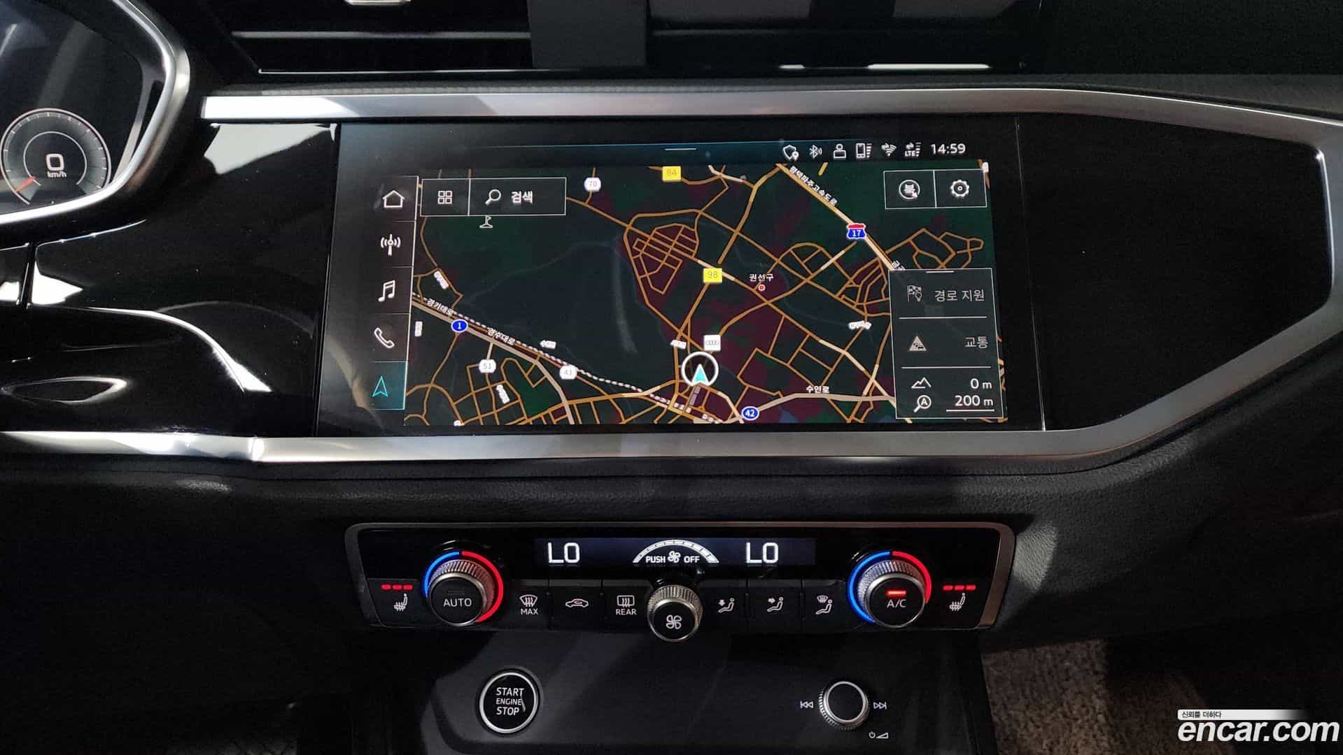 Q3 Audi 2025.4-OPTION-016