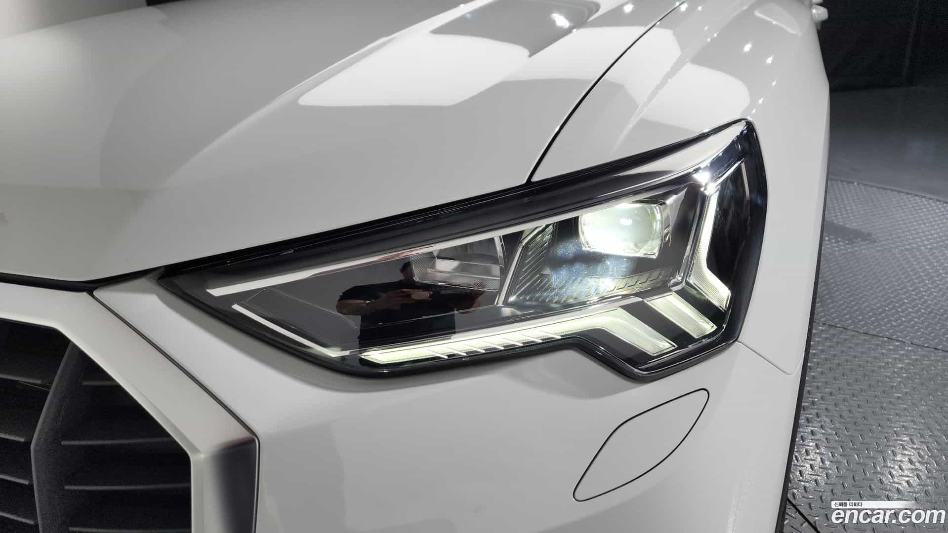 Q3 Audi 2025.4-OUTER-032