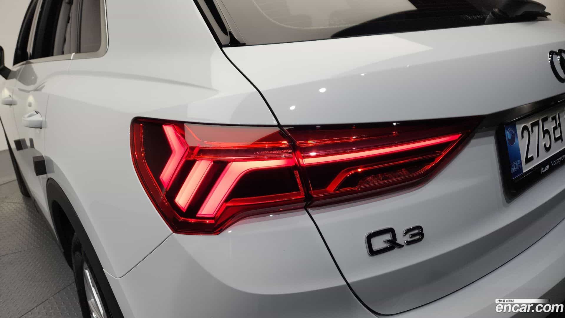 Q3 Audi 2025.4-OUTER-033