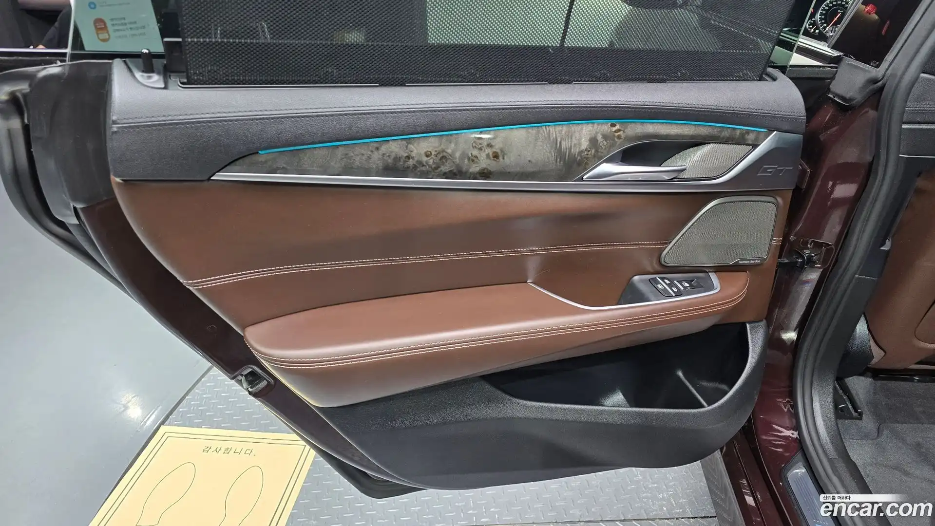 Gran Turismo BMW 2018.1-INNER-035