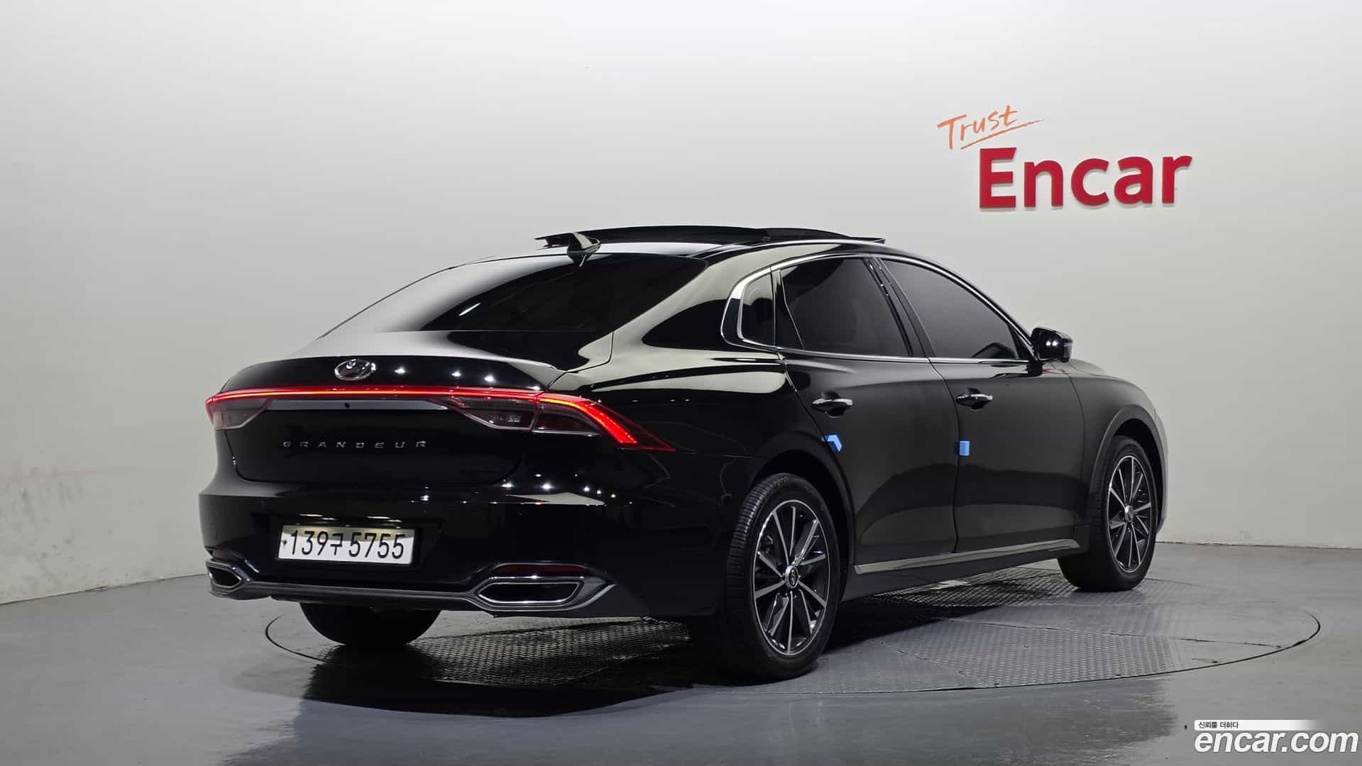 Grandeur Hyundai 2022.5-OUTER-002