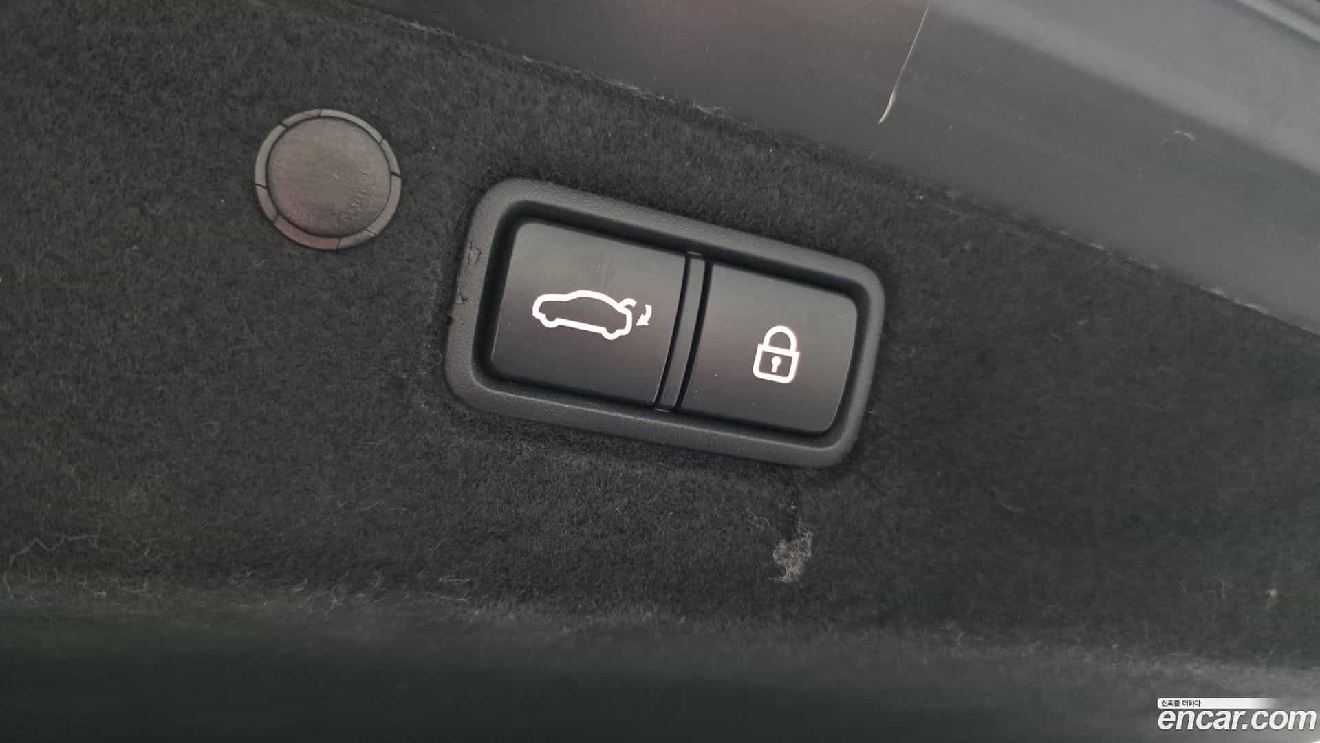 Grandeur Hyundai 2022.5-OPTION-024