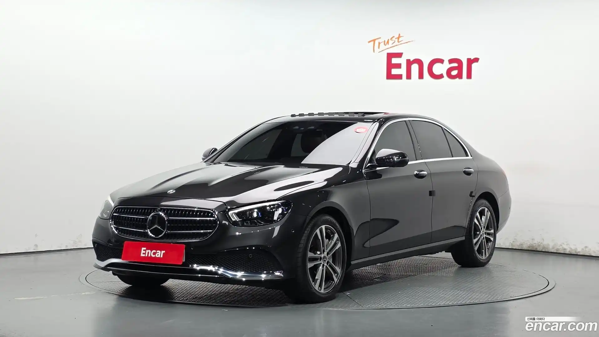 E-Class Mercedes-Benz 2022.4-OUTER-001