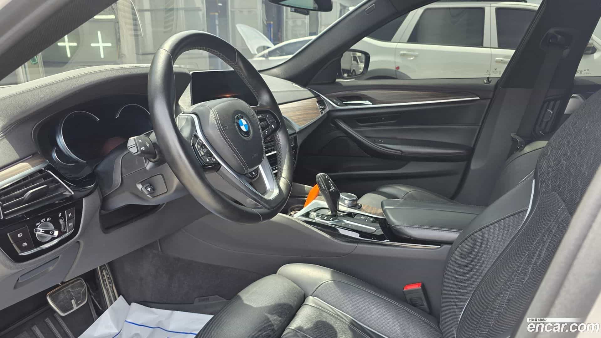 5-Series BMW 2017.8-INNER-010