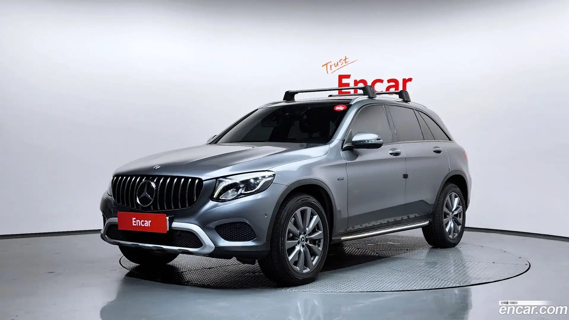 GLC-Class Mercedes-Benz 2018.6-OUTER-001
