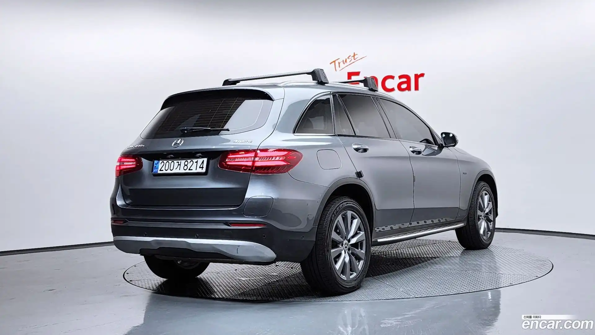 GLC-Class Mercedes-Benz 2018.6-OUTER-002
