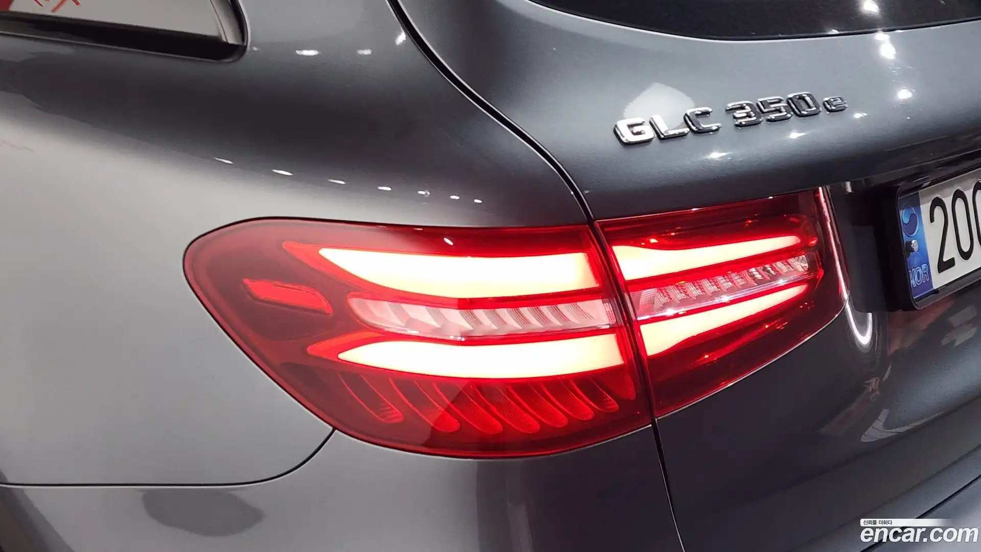 GLC-Class Mercedes-Benz 2018.6-OUTER-033