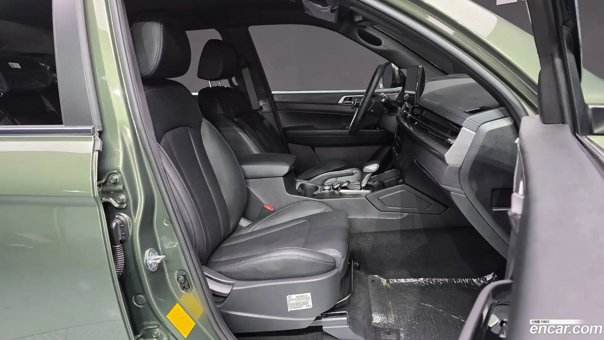 Rexton KG Mobility 2024.9-INNER-036