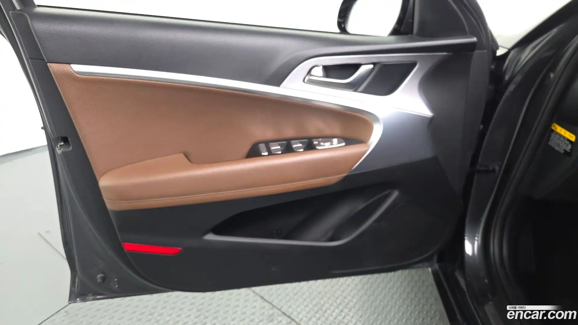 G70 Genesis 2020.9-INNER-034