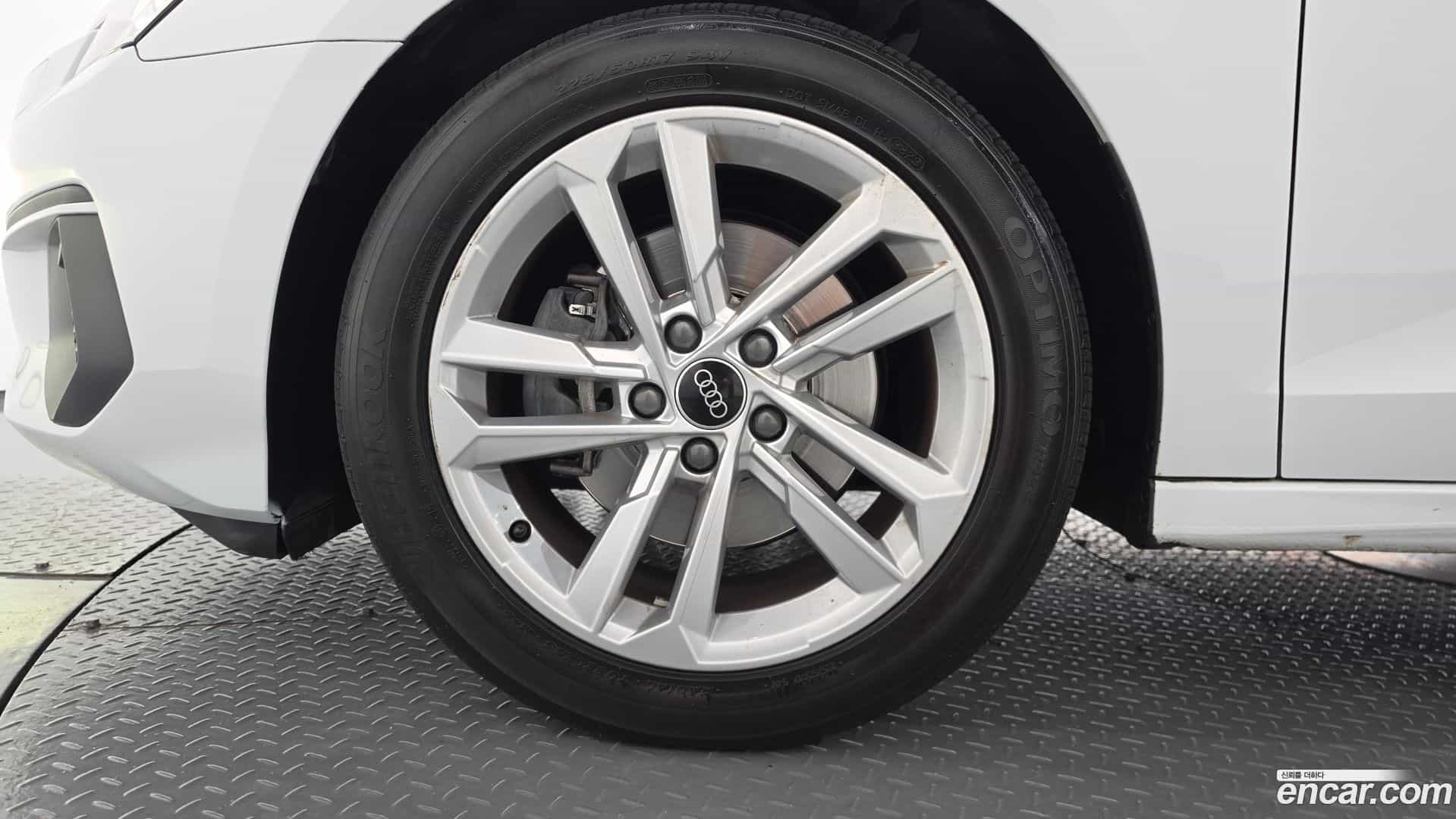 A3 Audi 2023.7-OUTER-005