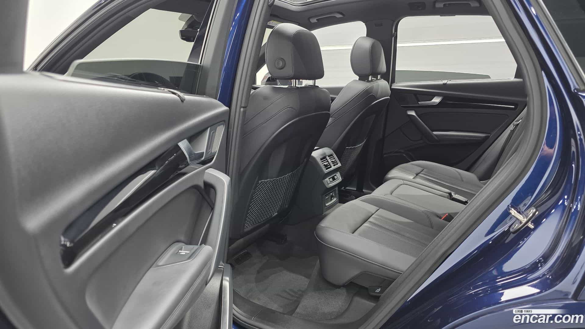 Q5 Audi 2024.11-INNER-036