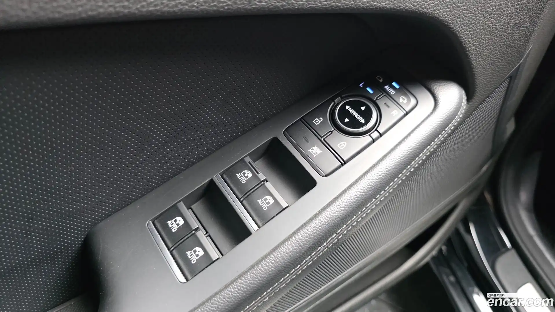 G80 Genesis 2018.2-OPTION-043
