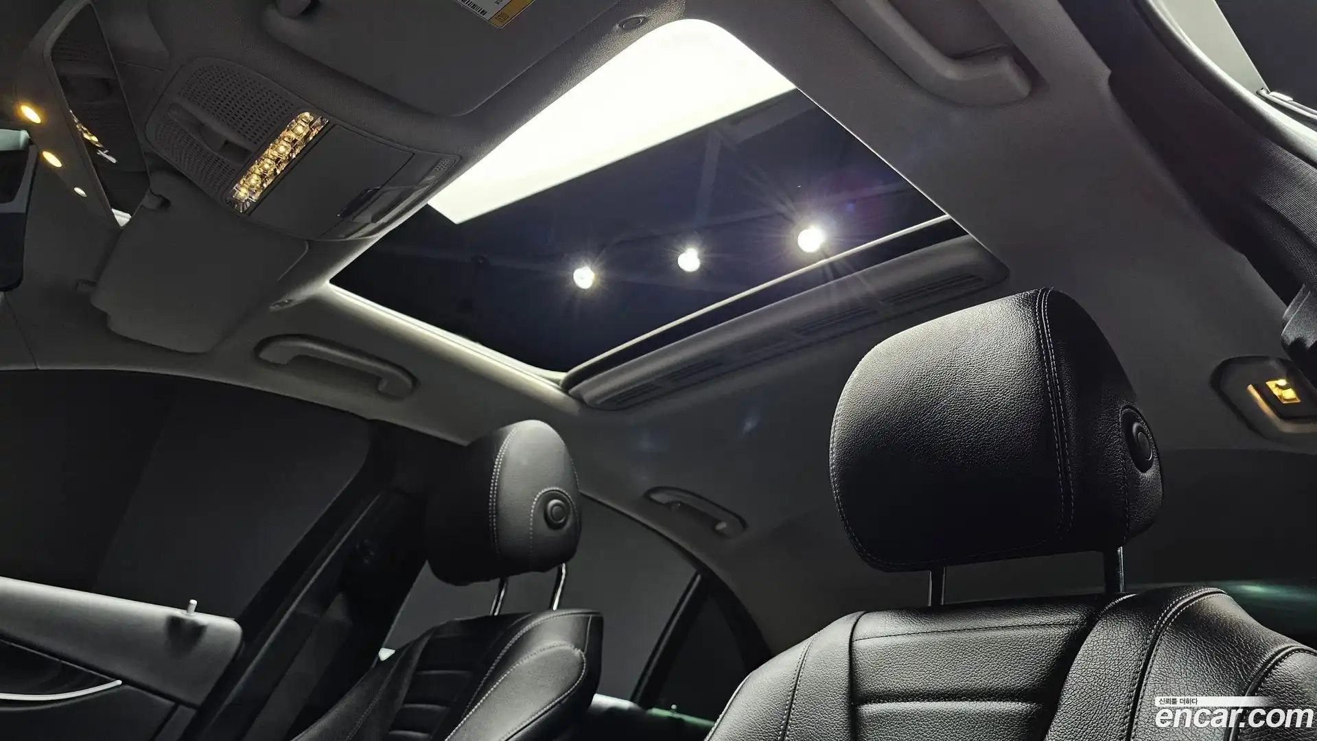 E-Class Mercedes-Benz 2016.9-OPTION-024